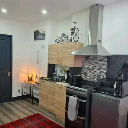 Charming 1-Bed Apartment In Peebles Exterior photo