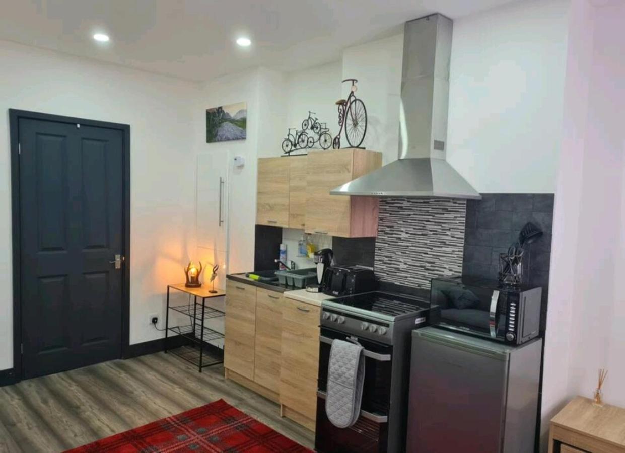 Charming 1-Bed Apartment In Peebles Exterior photo